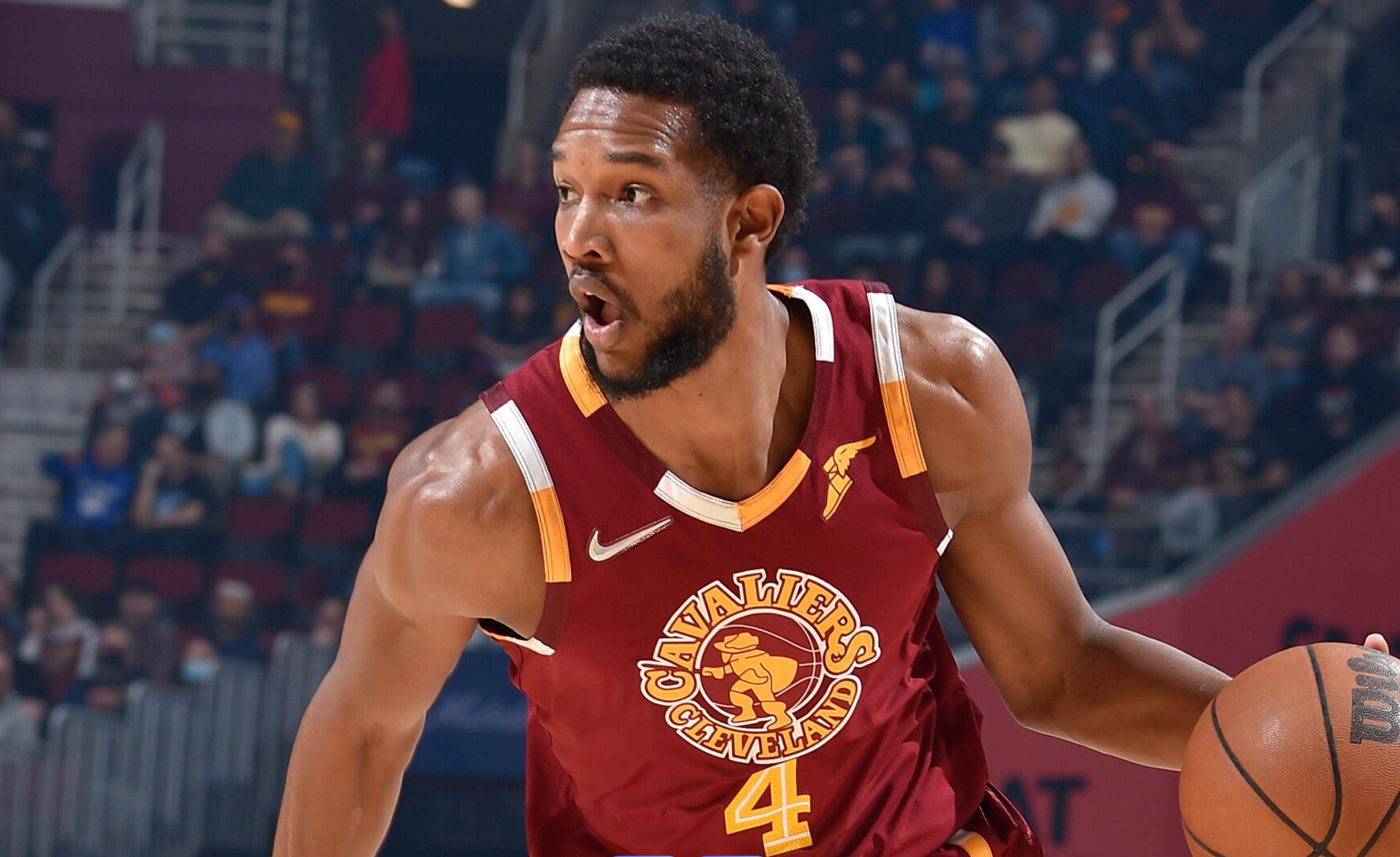 关于爵士绝杀步行者，米切尔绝对核心表现闪耀全场的信息