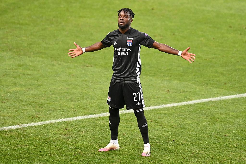 关于里昂客场大胜，继续保持不败纪录的信息