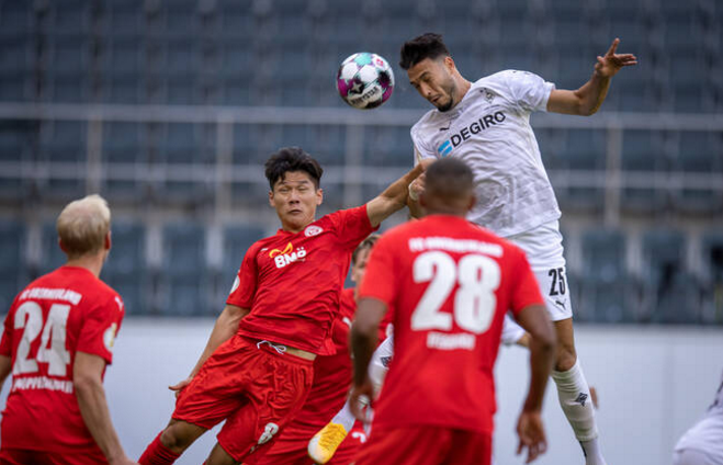 活塞球员集体爆发,率先打破不败记录的简单介绍 活塞球员集体爆发,率先打破不败记录的简单介绍