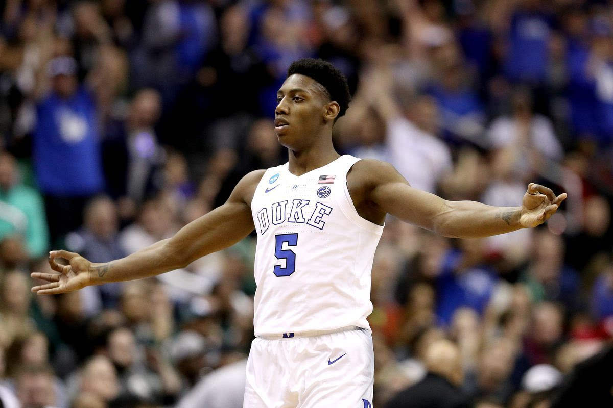 加拿大队新秀被誉为足坛新星的简单介绍