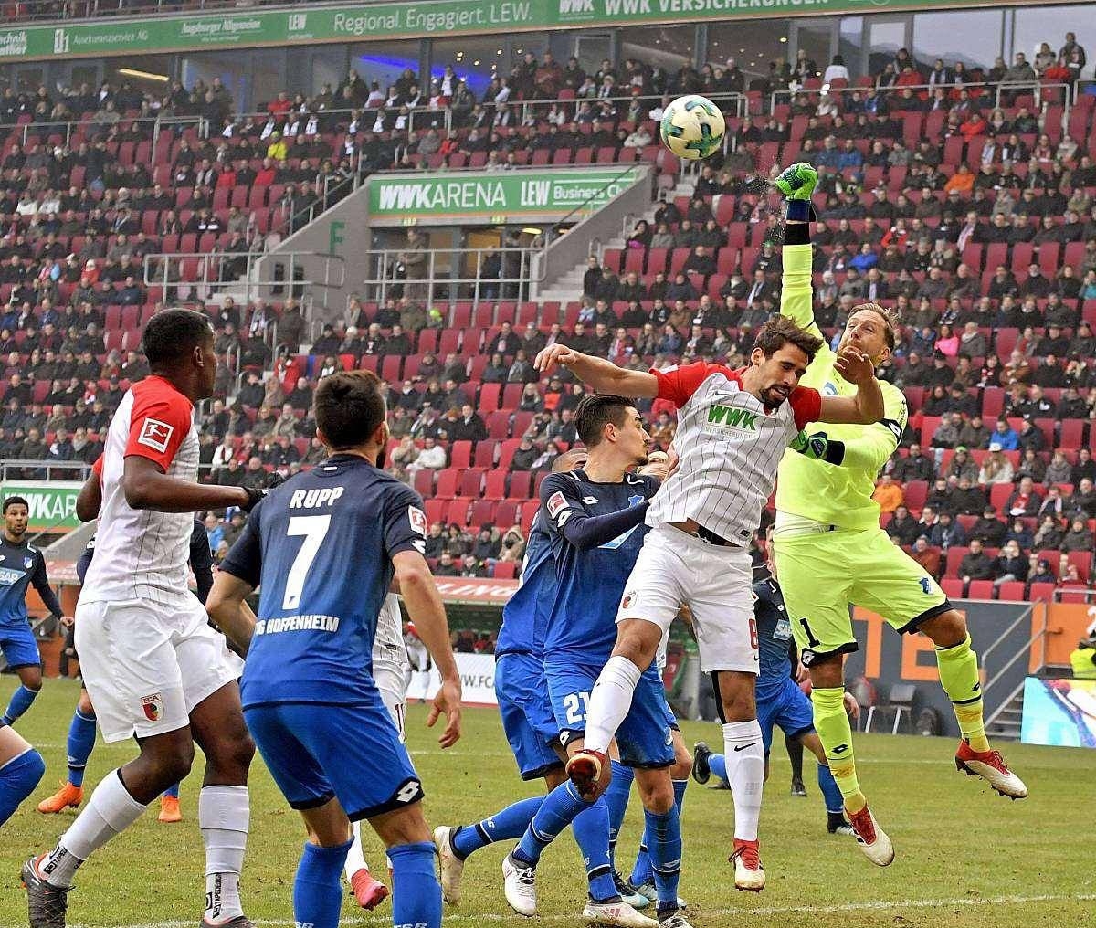 法兰克福主场失利，连胜纪录告终