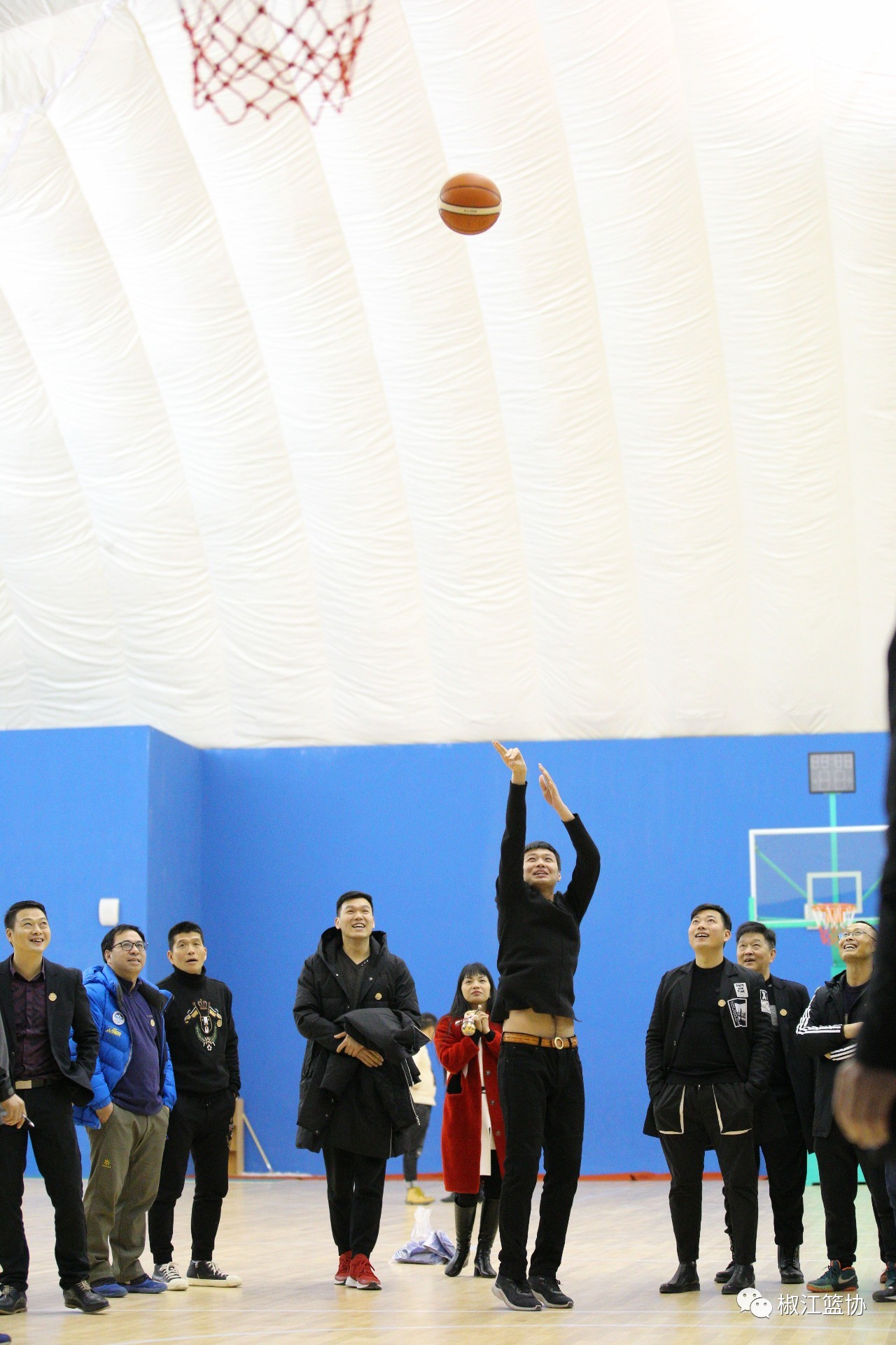 包含卢森堡篮球协会举办友谊赛，巩固合作的词条