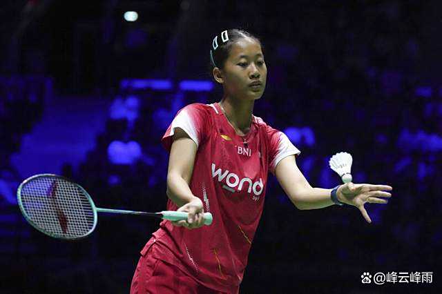 包含日本羽毛球队绝杀泰国羽毛球队，辛杜惊艳世界的词条