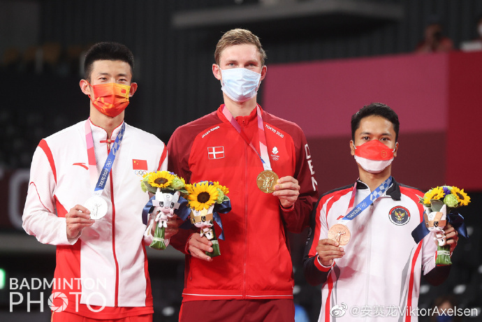 丹麦羽毛球队险胜马来西亚羽毛球队，谌龙完成帽子戏法的简单介绍