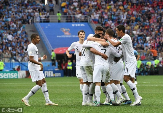 乌拉圭翻盘比利时，格列兹曼扛起全队