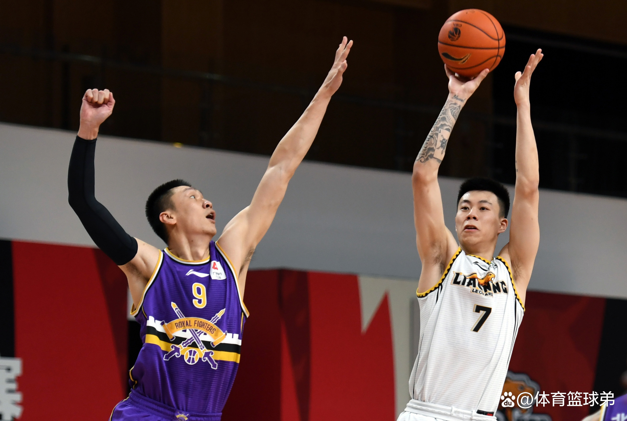 青岛队横扫新疆队，张镇麟带队取胜