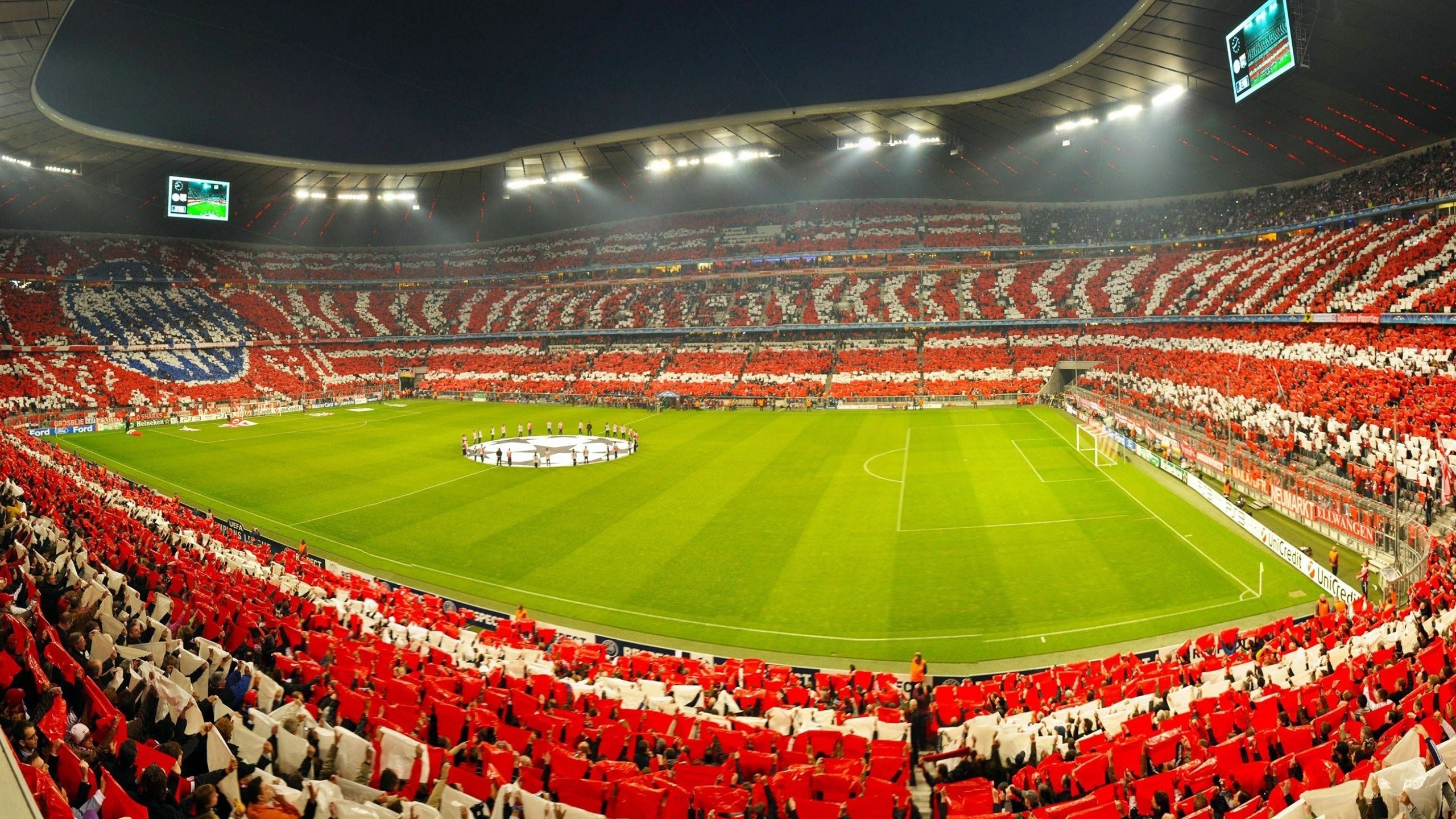 绿茵场上的双城记,从西甲德比到牙买加争冠,足球如何串联世界的激情